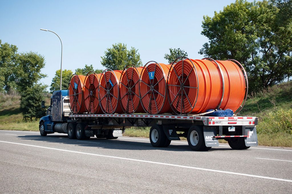 Image showcasing LTL & FTL Service – Road Rex Trucking Inc.